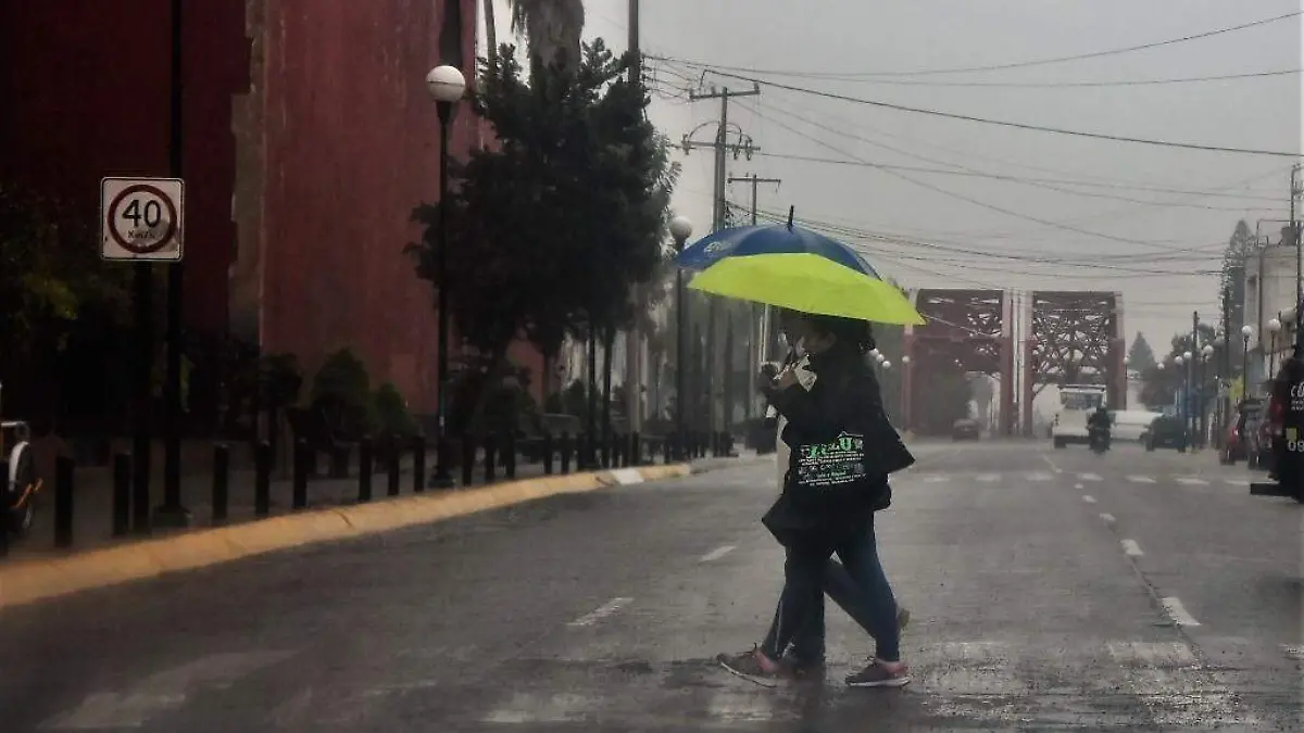 SE ESPERAN LLUVIAS (2)